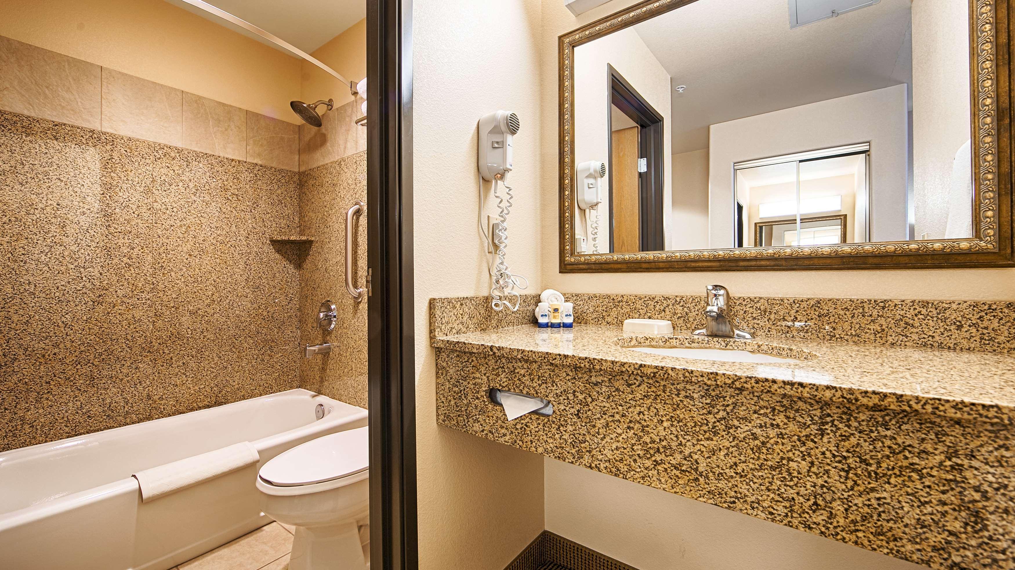 Best Western Territorial Inn And Suites Bloomfield Dış mekan fotoğraf