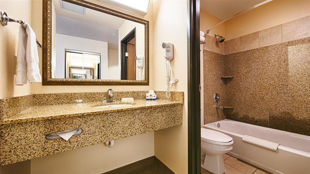 Best Western Territorial Inn And Suites Bloomfield Dış mekan fotoğraf